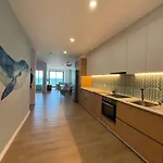 Radhime Luxury Sleeps 5 Apartment Orikum
