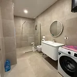 Radhime Luxury Sleeps 5 * Orikum