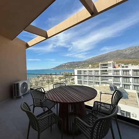 Radhime Luxury Sleeps 5 Orikum