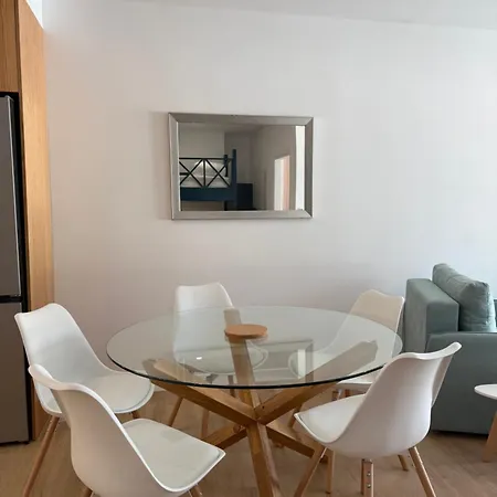 Apartment Radhime Luxury Sleeps 4-6 *