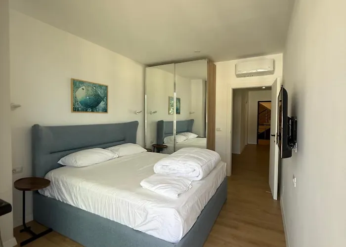 Radhime Luxury Sleeps 5 Apartament Orikum