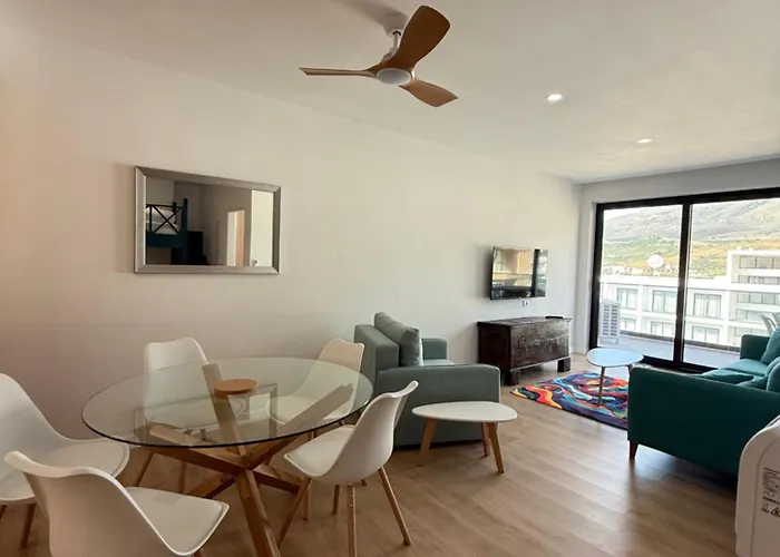 Radhime Luxury Sleeps 5