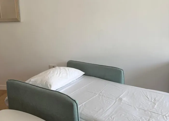公寓 Radhime Luxury Sleeps 5 奥里库姆