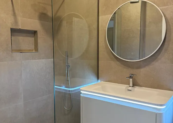 Apartament Radhime Luxury Sleeps 5